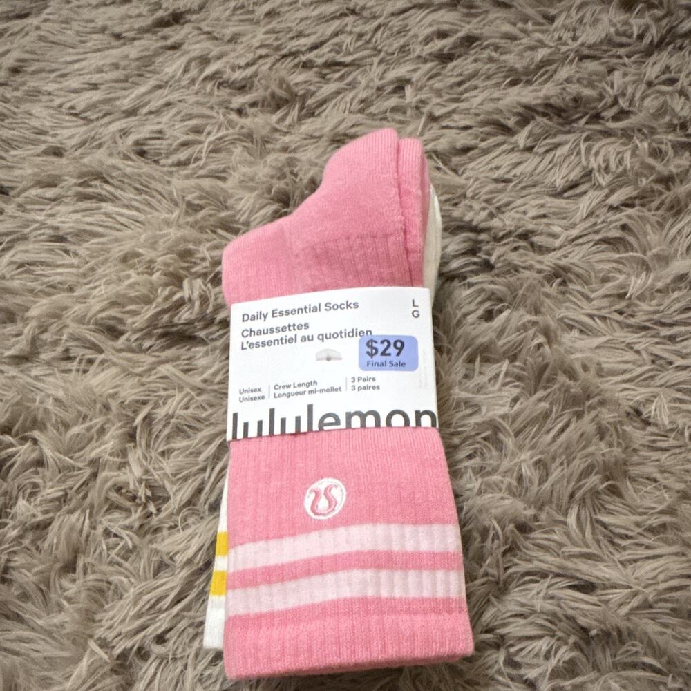 lululemon Women’s Daily Essential Crew Socks 3 Pairs L/G Pink/White/Blue Striped